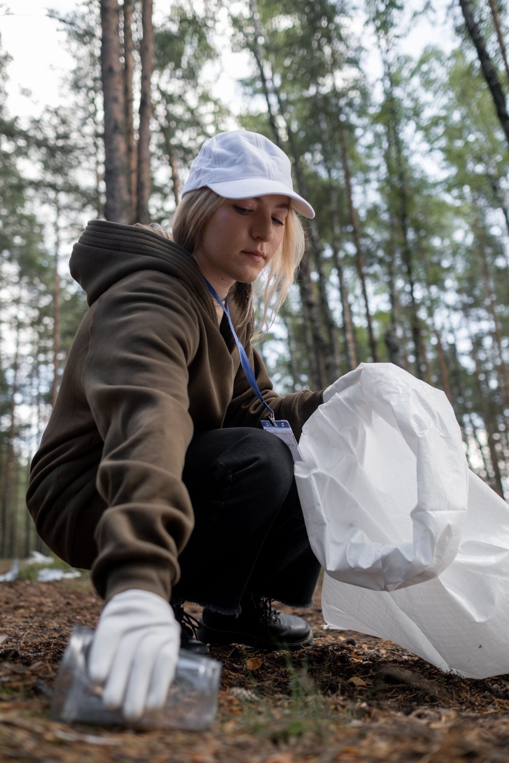 Outdoor environmental teamwork activity